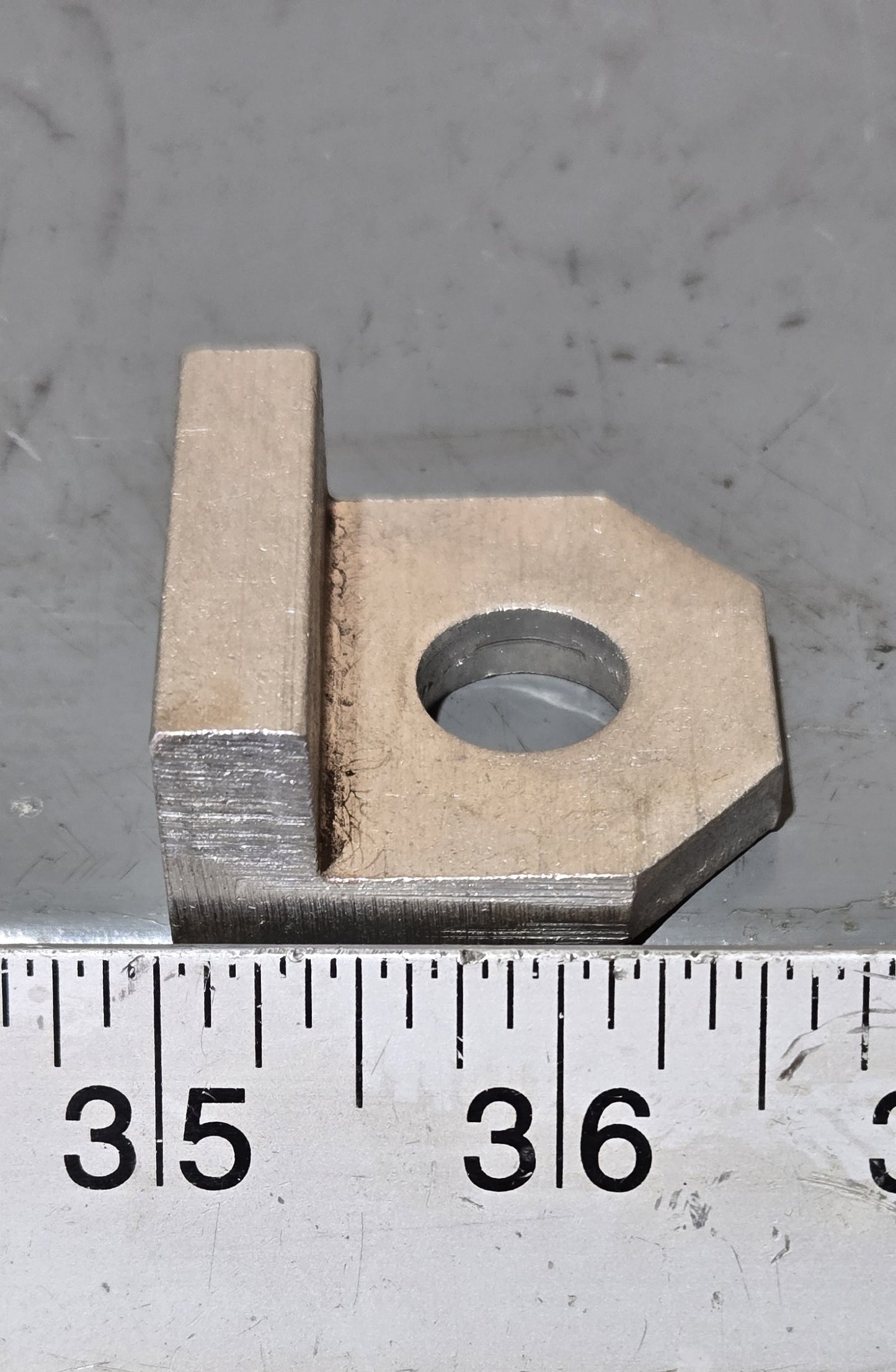 BRACKET,MOUNTING 5340-00-999-2332 PN: 1068258