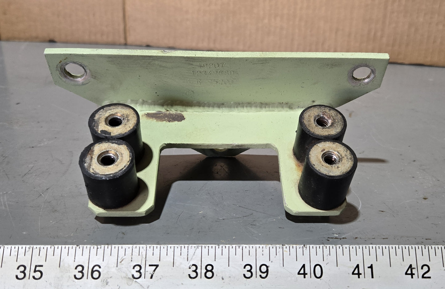 BRACKET,DOUBLE ANGLE 5340-01-252-8467 PN: 12349880