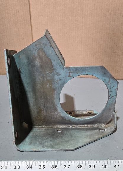 FUEL FILTER MOUNTING BRACKET